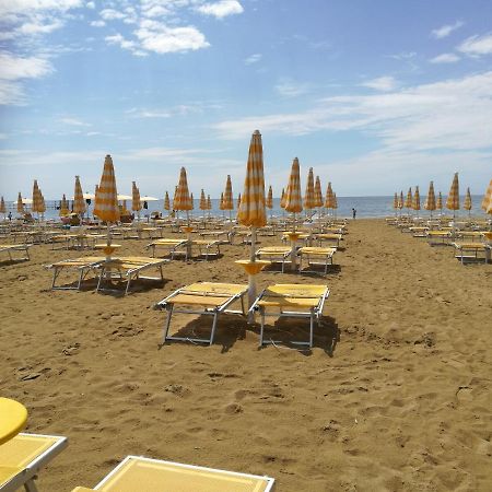 Hesperia Hotel&Residence Lido di Jesolo Exterior foto